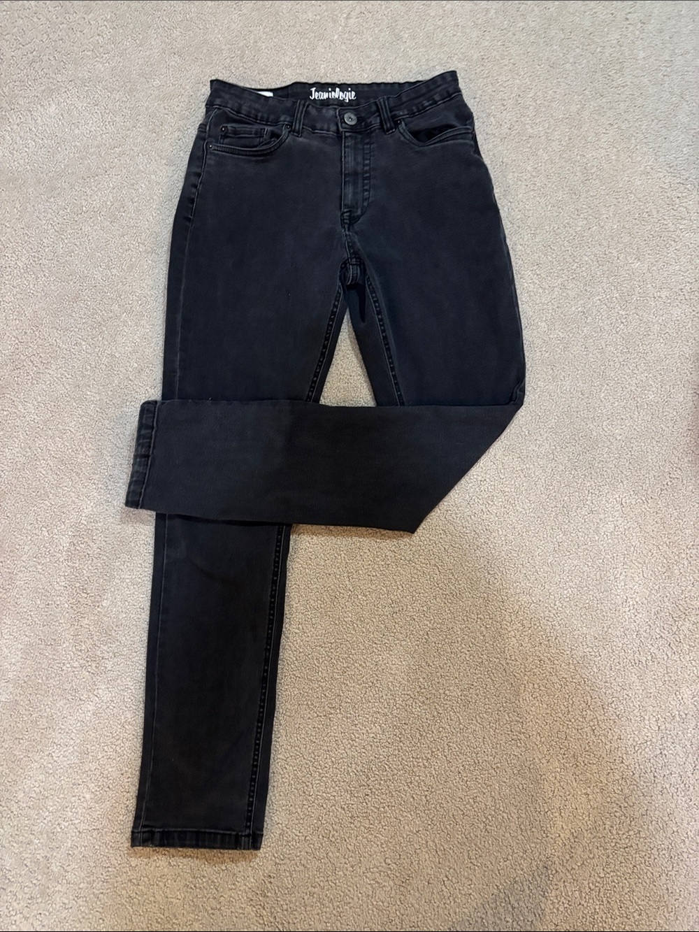 High-Rise Black Tapered Fit Jeans